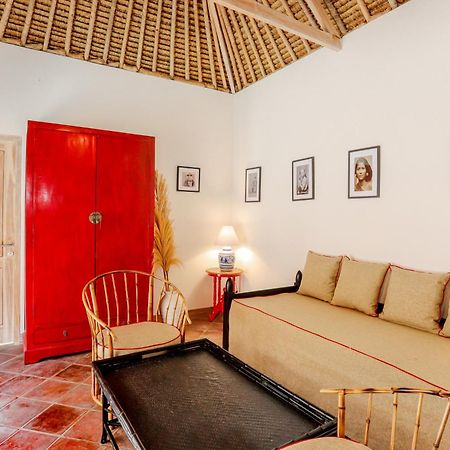 Amahelia Luxury Resort & Restaurant - Gili Asahan Exterior foto