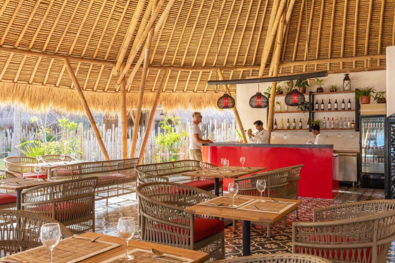 Amahelia Luxury Resort & Restaurant - Gili Asahan Exterior foto